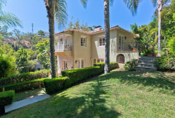 39979 1452 Queens Road