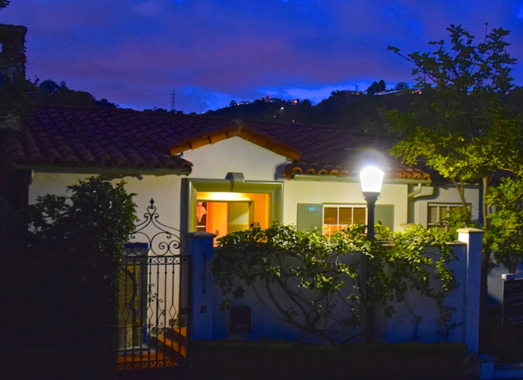 40291C1596063360600 2345 Castilian Drive