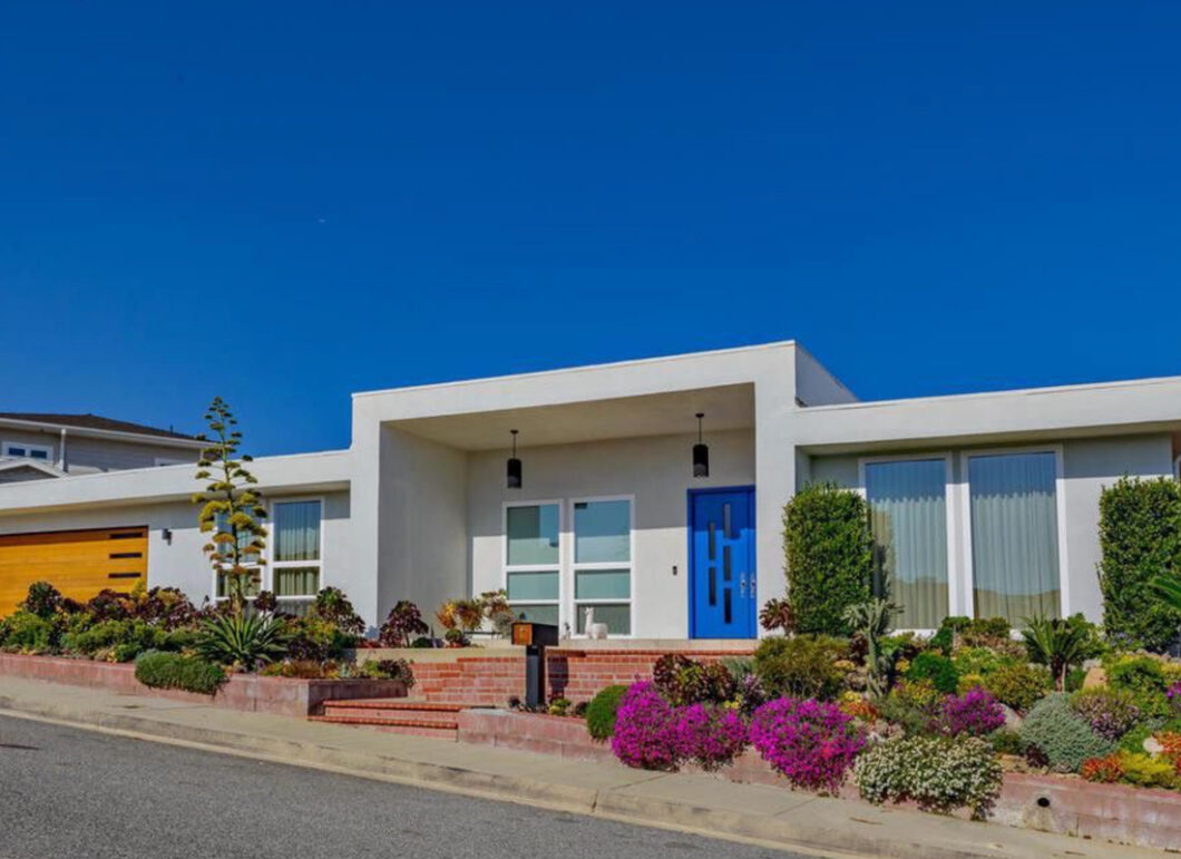 40291C1596126800909 14673 Deervale Place