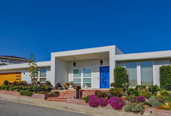 40291C1596126800909 14673 Deervale Place