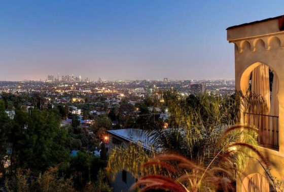 40291C1596126976644 6191 Temple Hill Drive