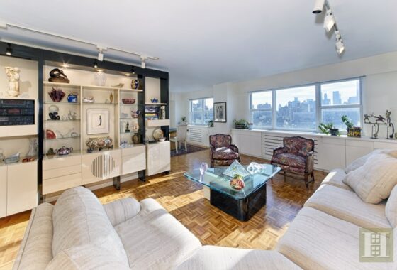 40586C1609970195269 101 W 12th Street 14R
