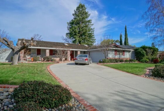 40674C1600285132743 179 Belvue Drive