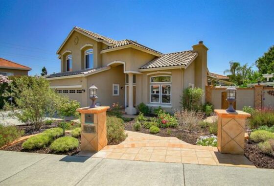 40674C1612567066382 826 La Tierra Ct