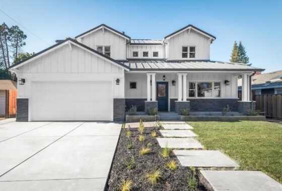 40674C1613095669195 1777 Johnston Avenue