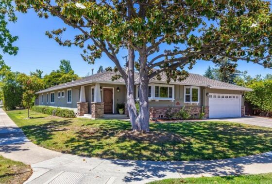 40674C1613865248097 201 Lester Lane