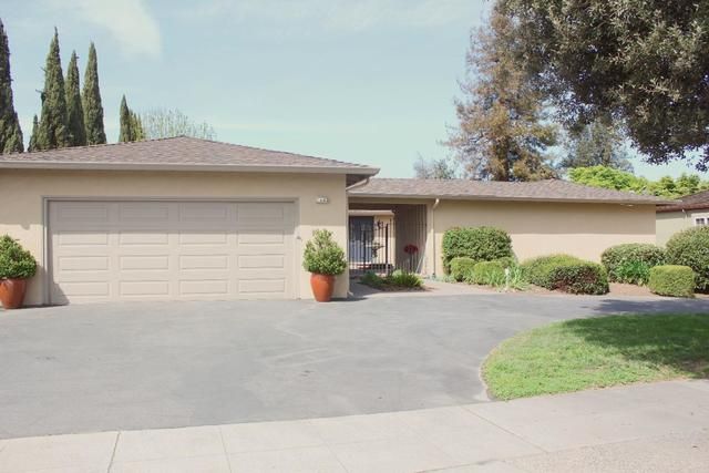 40674C1613867766406 1453 Callecita Street