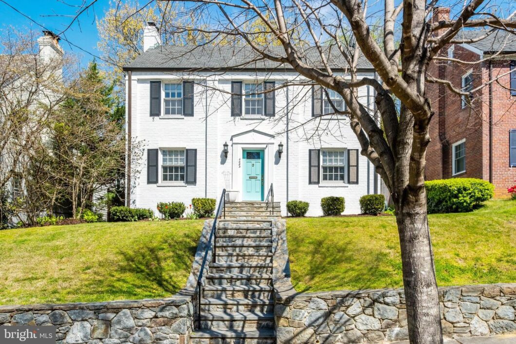 40744C1620055929607 4623 NW Alton Place