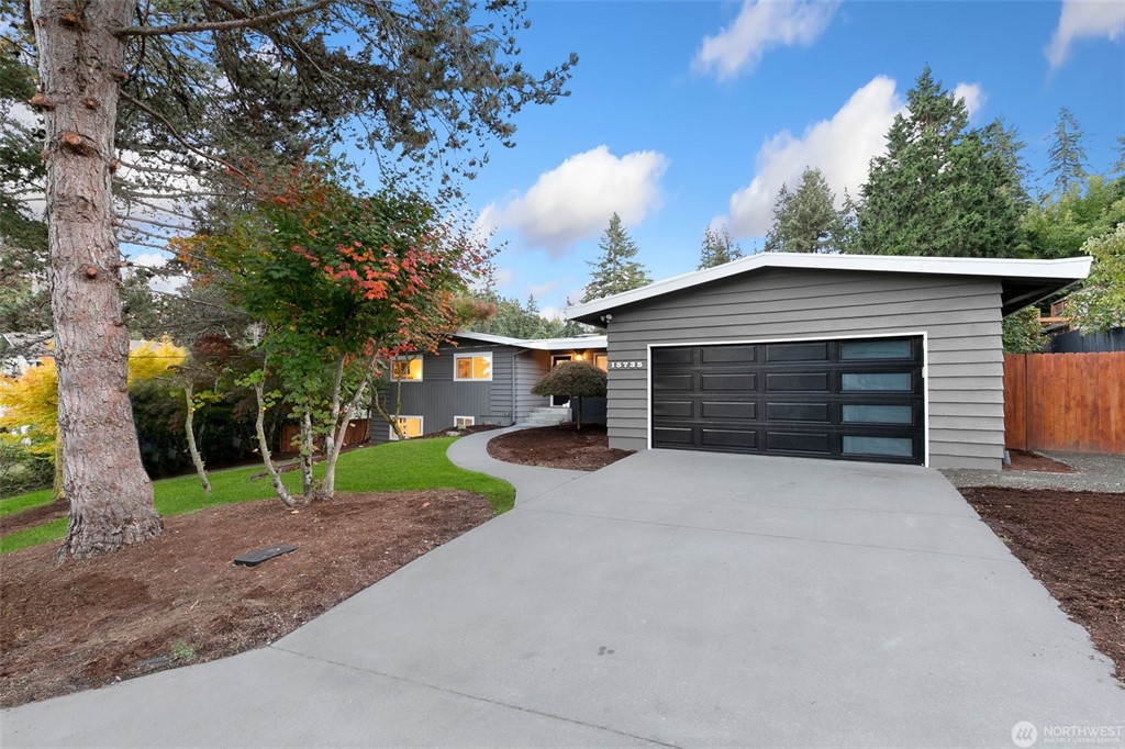 41793C1757929409184 15735 SE 25th Street