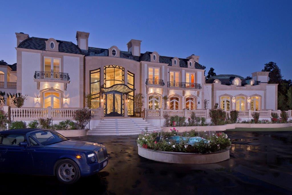 42248 901 N Alpine Dr.