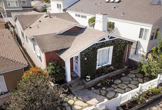 42352C1607639815133 528 Marine Avenue
