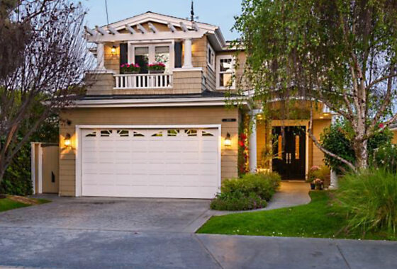 42352C1607642768071 1308 Walnut Avenue