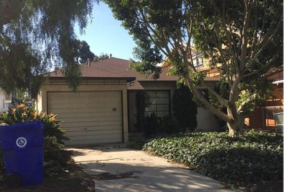 42352C1607645937366 742 29th Street