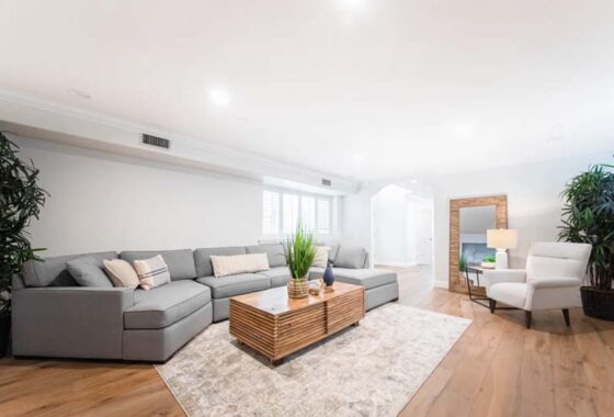 42352C1762384719086 1814 Stanford Avenue
