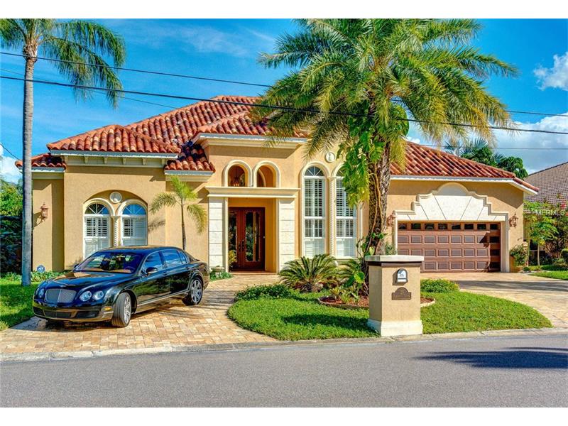 42576 25 LEEWARD IS,