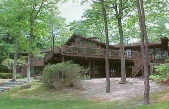 42816C1654637838095 38 Warren Point Road
