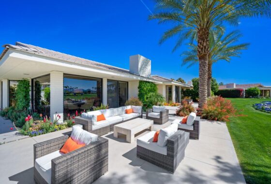 42980C1653756072829 7 Mayfair Dr