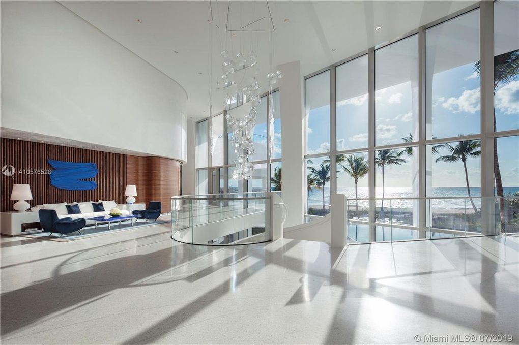 43796C1616259799670 16901 Collins Ave