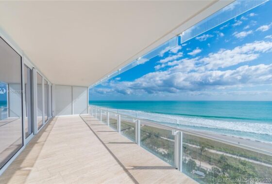 43796C1616260107833 9001 Collins Ave S