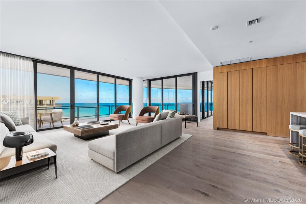 43796C1618346811474 8701 Collins Ave