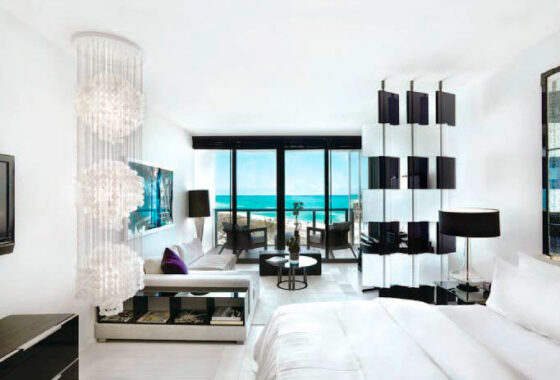 43796C1618433946252 2201 Collins Ave