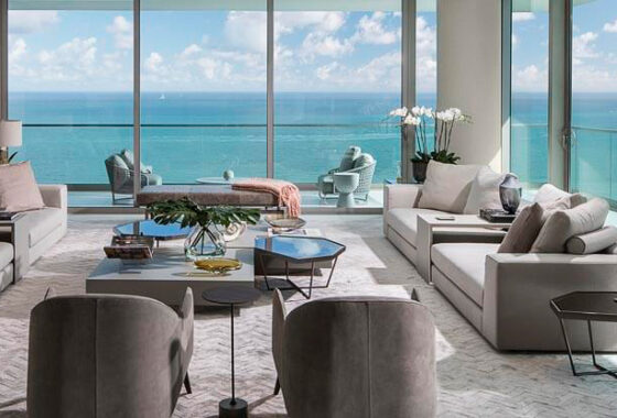 43796C1622650167174 10201 Collins Ave