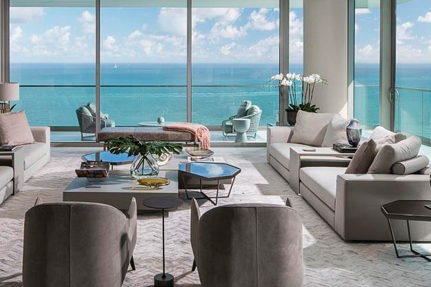 43796C1622650167174 10201 Collins Ave
