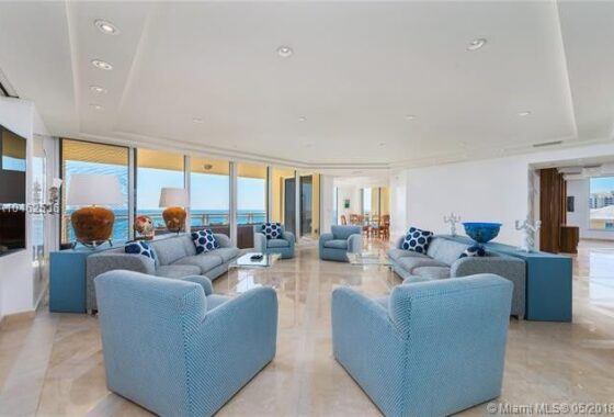 43796C1627503111326 430 Grand Bay Drive