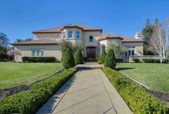 43946 3205 East Ruby Hill Drive