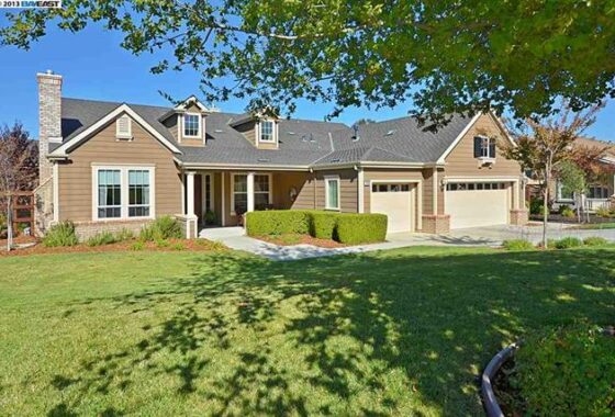 43969 2593 Gillian Court