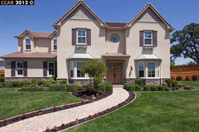 43975 738 Vineyard Terrace