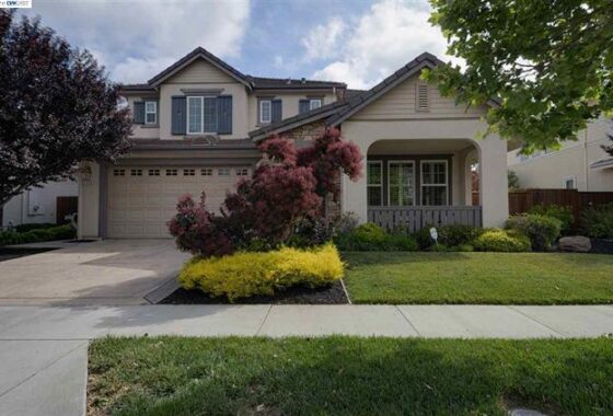 43978 1119 Baur Court
