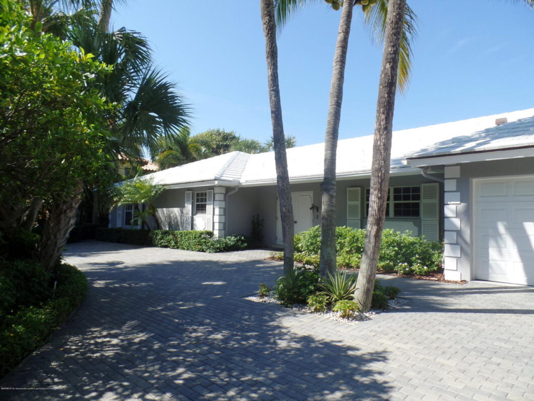 44210 40 Middle Road