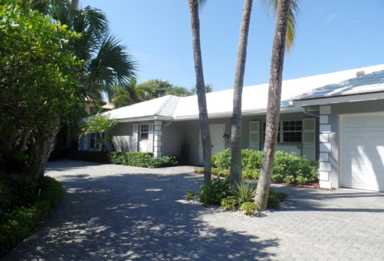 44210 40 Middle Road