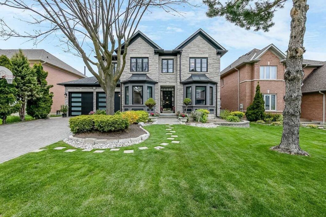 44907C1627411627252 22 Malden St