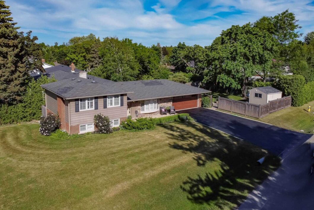 44907C1636492136758 175 Donhill Cres