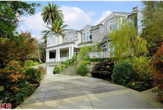 45385 312 South Burlingame