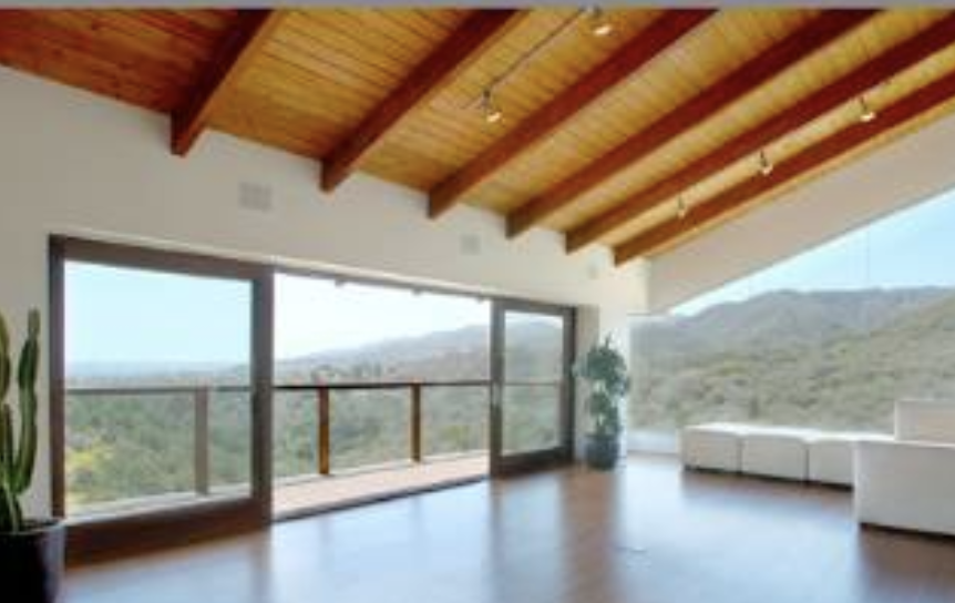 46654C1635834010554 SOLD: 1427 Chautauqua Boulevard