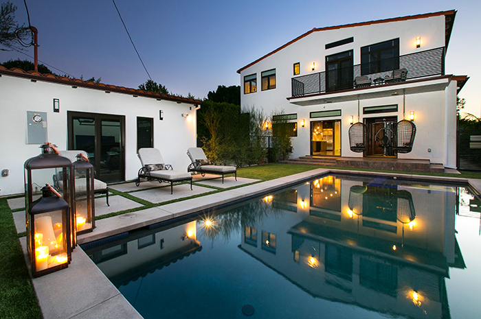 46660 414 N La Jolla Avenue