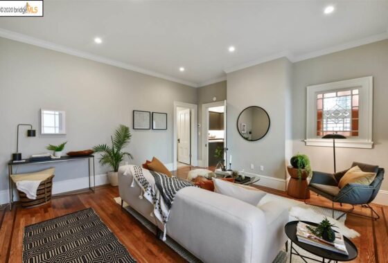 46789C1647553137477 1418 Cottage St