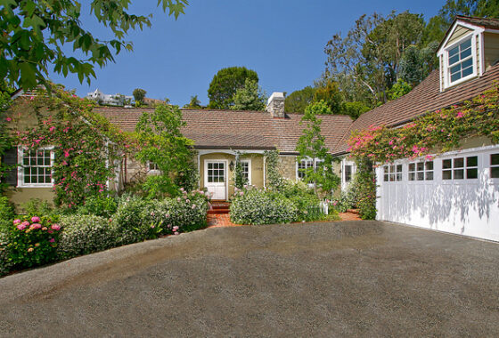 46868 North Doheny Dr