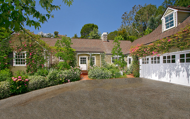 46868 North Doheny Dr