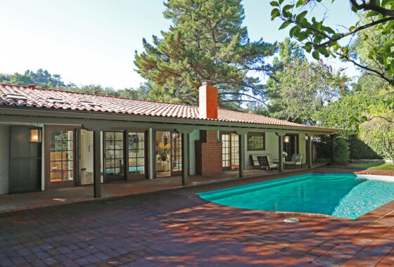 48067 1051 Pine Oak Lane