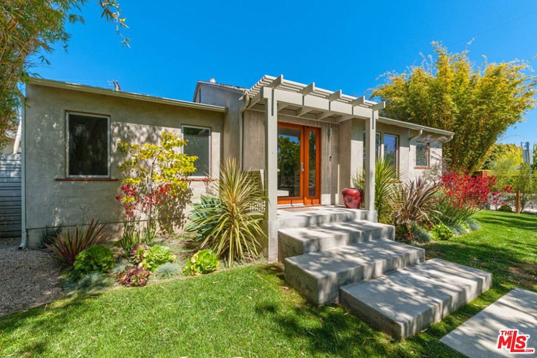 48089 1530 Louella Avenue