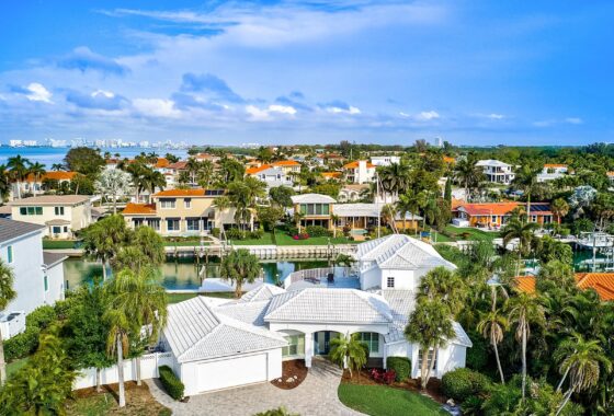 48110C1723134834253 560 Outrigger Ln