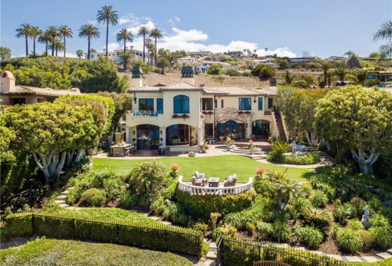 48163C1657034819256 45 Oceanaire Drive