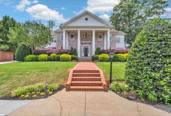 48426C1690375541935 10 Longview Terrace