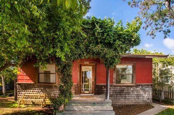 49123 1630 Crescent Place