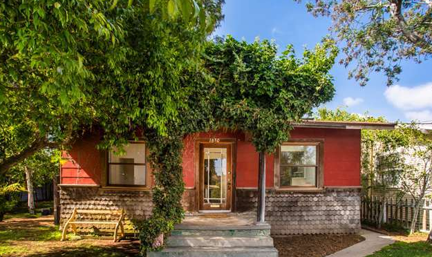49123 1630 Crescent Place