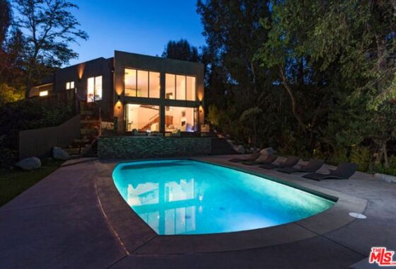 49123C1656453892741 7734 Firenze Ave.